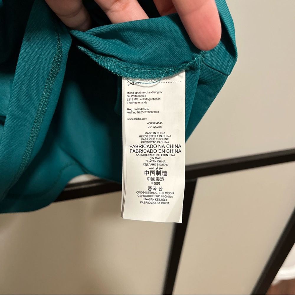 HUGO BOSS ASTON MARTIN Racing Formula F1 Team Shirt Men's Size Medium - Picture 8 of 9